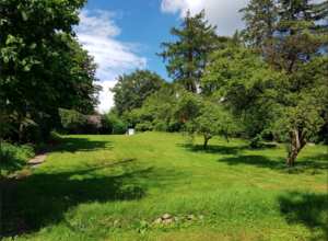 Großes Grundstück an der Ostsee